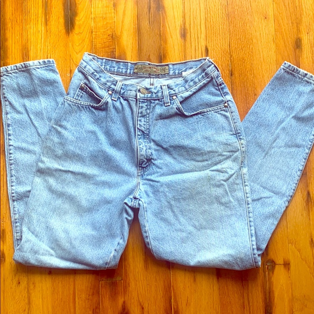 Vintage silver tab Levi jeans with tapered leg